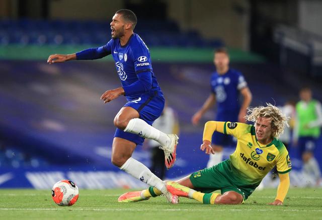 和其他足球 和其他足球